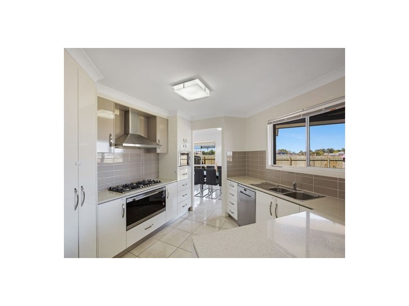 61 Edwin Street, Westbrook QLD 4350
