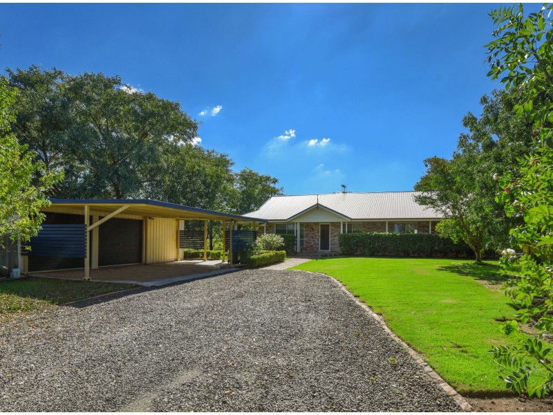 12 Andrews Court, Hodgson Vale QLD 4352