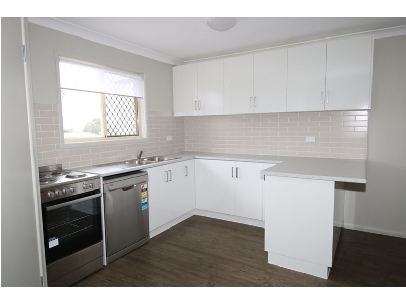2/14 Pascoe Lane, Harlaxton QLD 4350