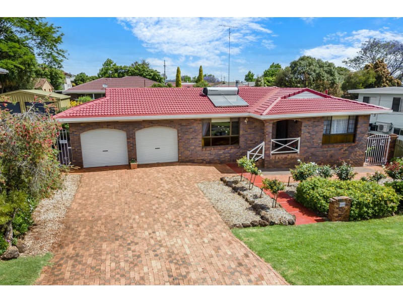 28 Boyett Street, Centenary Heights QLD 4350