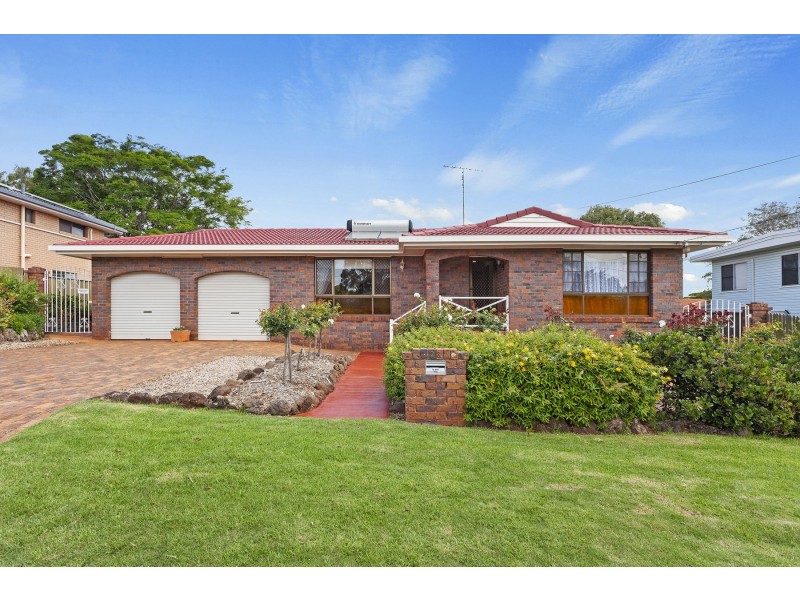 28 Boyett Street, Centenary Heights QLD 4350
