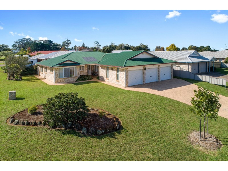 26 Halsworth Street, Cranley QLD 4350
