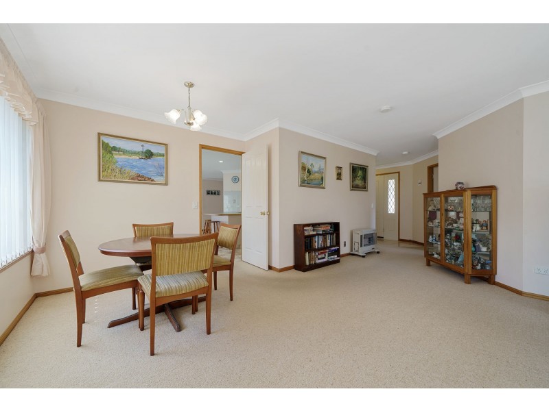 26 Halsworth Street, Cranley QLD 4350