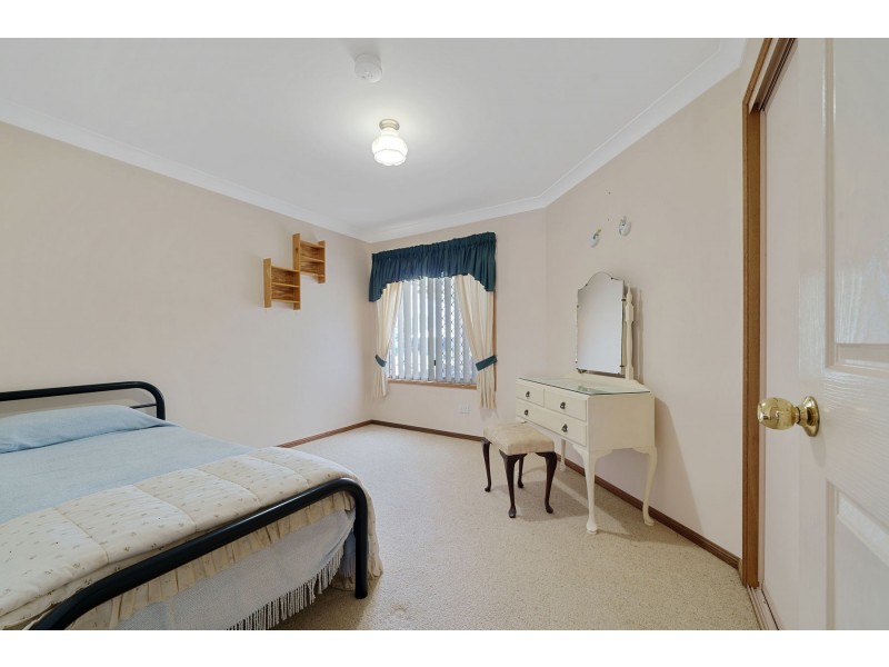 26 Halsworth Street, Cranley QLD 4350