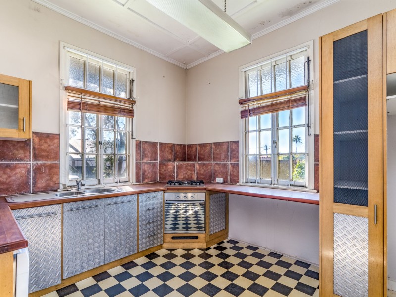 8 Royal Street, Toowoomba City QLD 4350