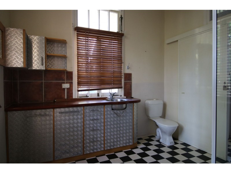 8 Royal Street, Toowoomba City QLD 4350