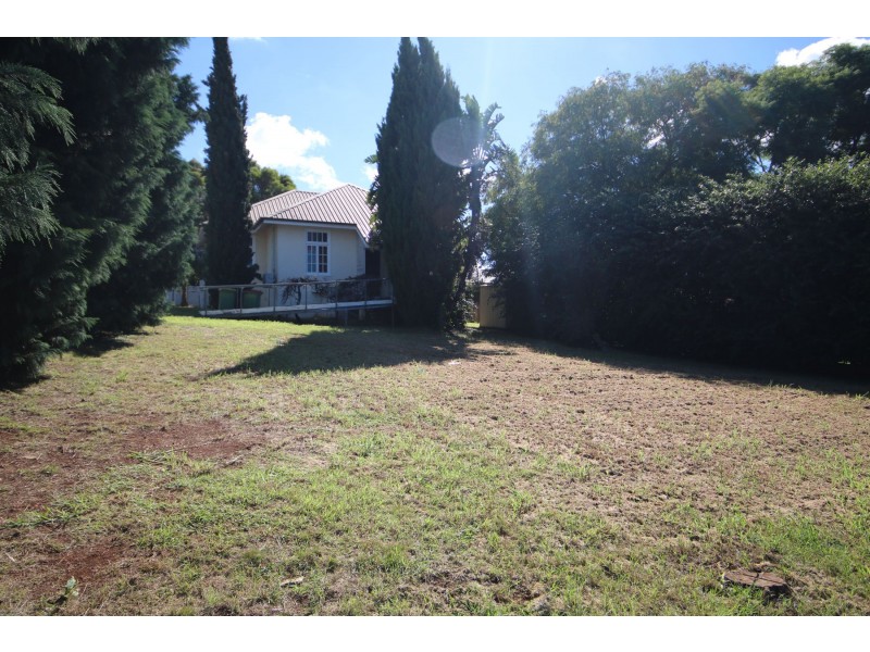 8 Royal Street, Toowoomba City QLD 4350