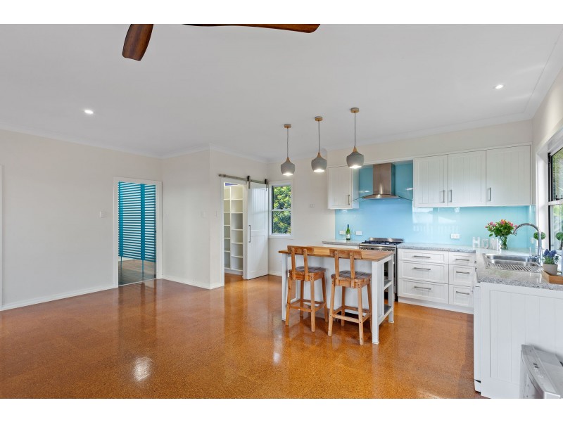 7 Garde Street, Centenary Heights QLD 4350