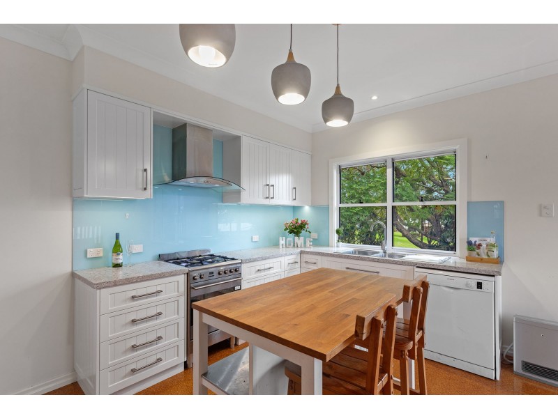 7 Garde Street, Centenary Heights QLD 4350