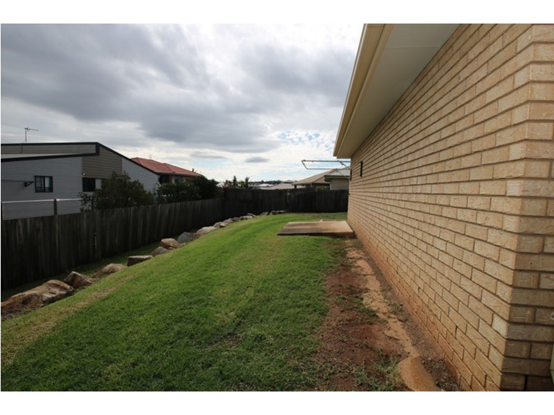 5 Cuttaburra Crescent, Glenvale QLD 4350