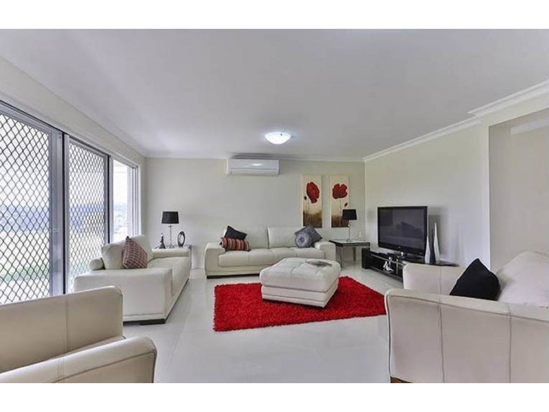 4 Wodalla Court, Hodgson Vale QLD 4352