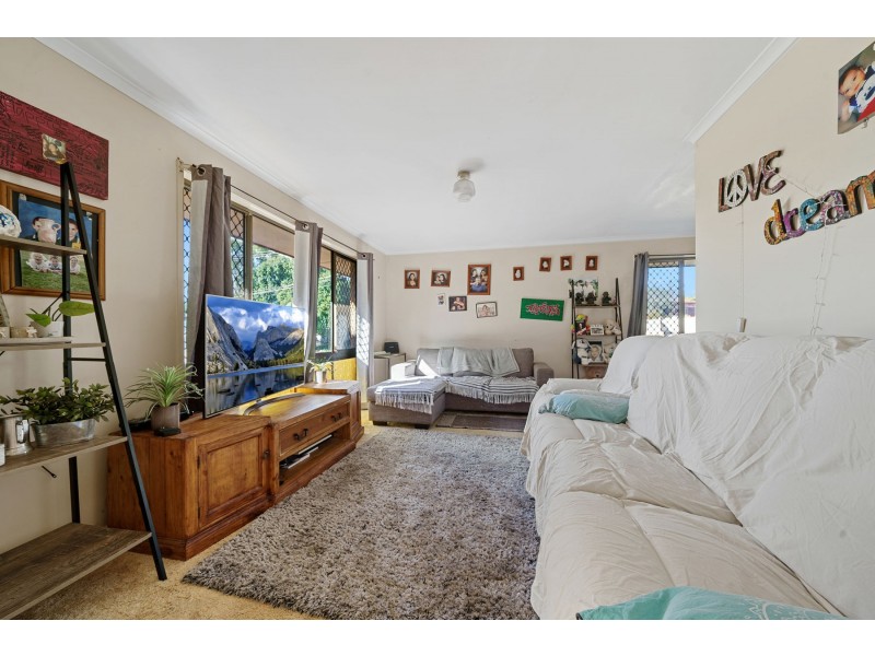 2 Champagne Crescent, Wilsonton Heights QLD 4350