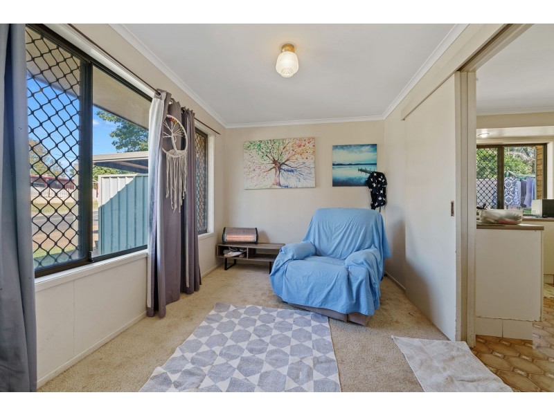 2 Champagne Crescent, Wilsonton Heights QLD 4350