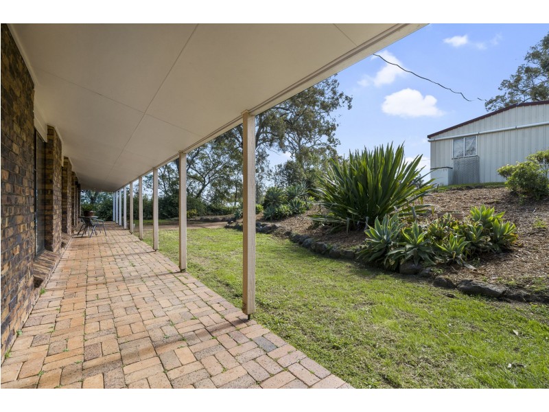 6 Phalaris Court, Meringandan West QLD 4352