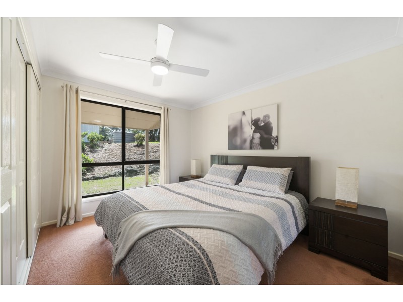 6 Phalaris Court, Meringandan West QLD 4352