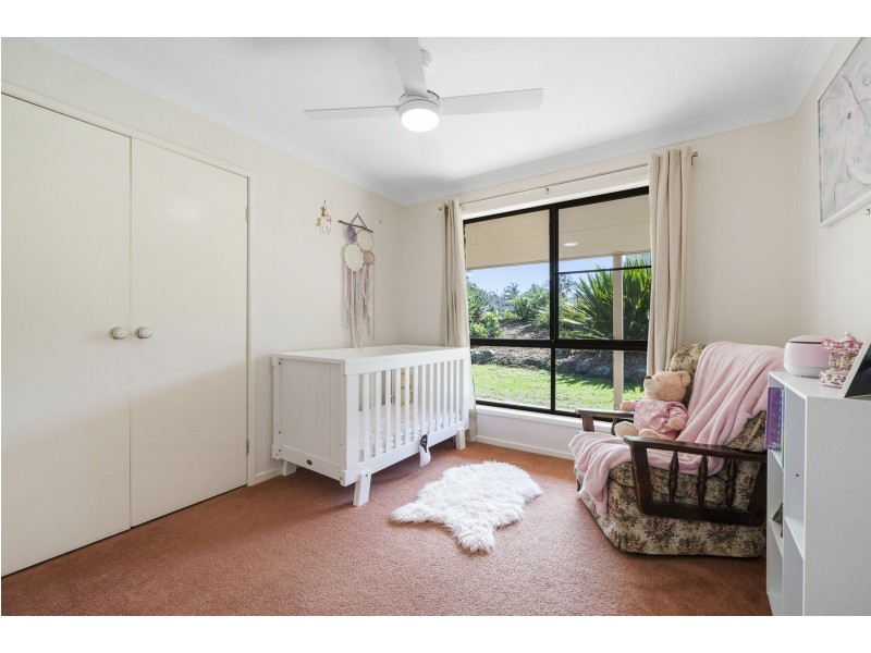 6 Phalaris Court, Meringandan West QLD 4352