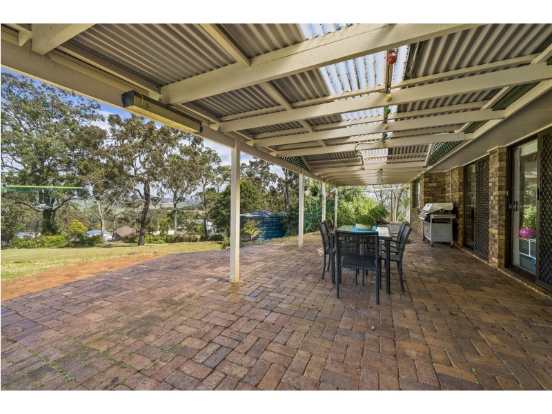 6 Phalaris Court, Meringandan West QLD 4352