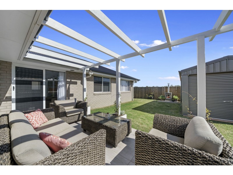 27 Crooke Street, Highfields QLD 4352