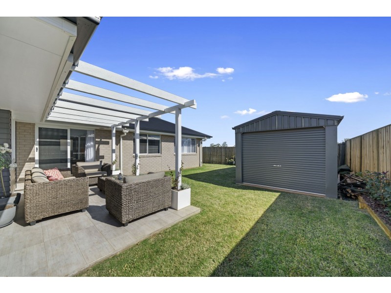 27 Crooke Street, Highfields QLD 4352