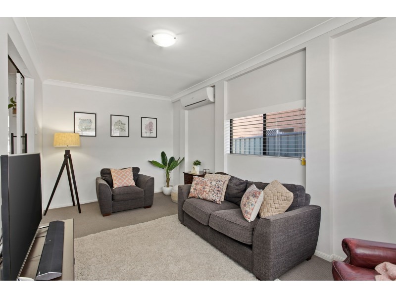 73 Rowbotham Street, Rangeville QLD 4350