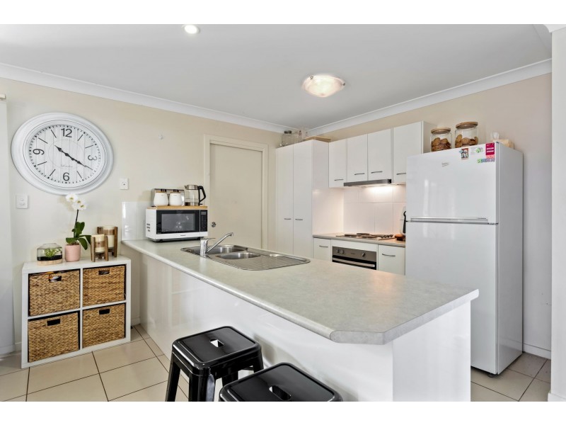 21 McIntosh Street, Westbrook QLD 4350