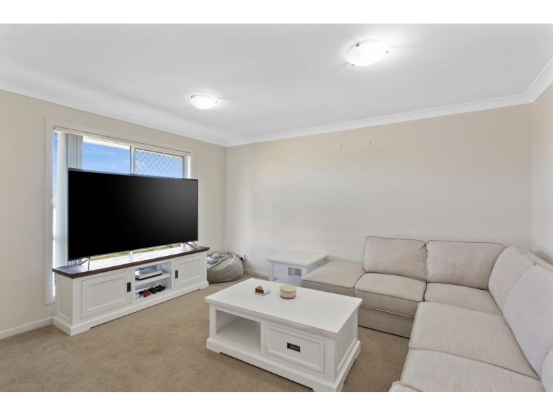 21 McIntosh Street, Westbrook QLD 4350