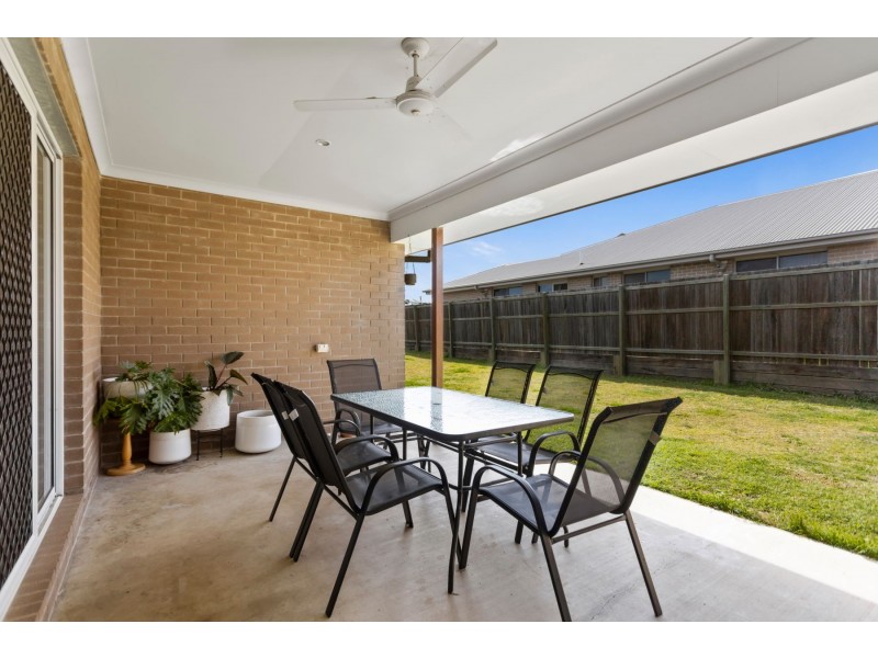 21 McIntosh Street, Westbrook QLD 4350