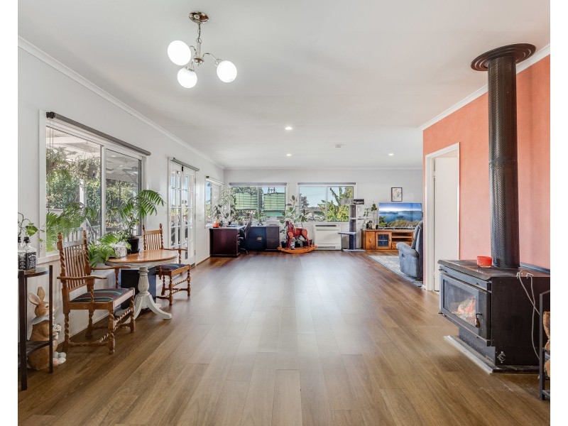 280 West Street, Kearneys Spring QLD 4350