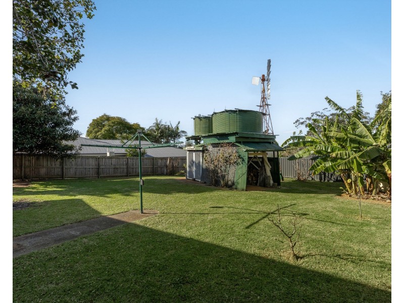 280 West Street, Kearneys Spring QLD 4350