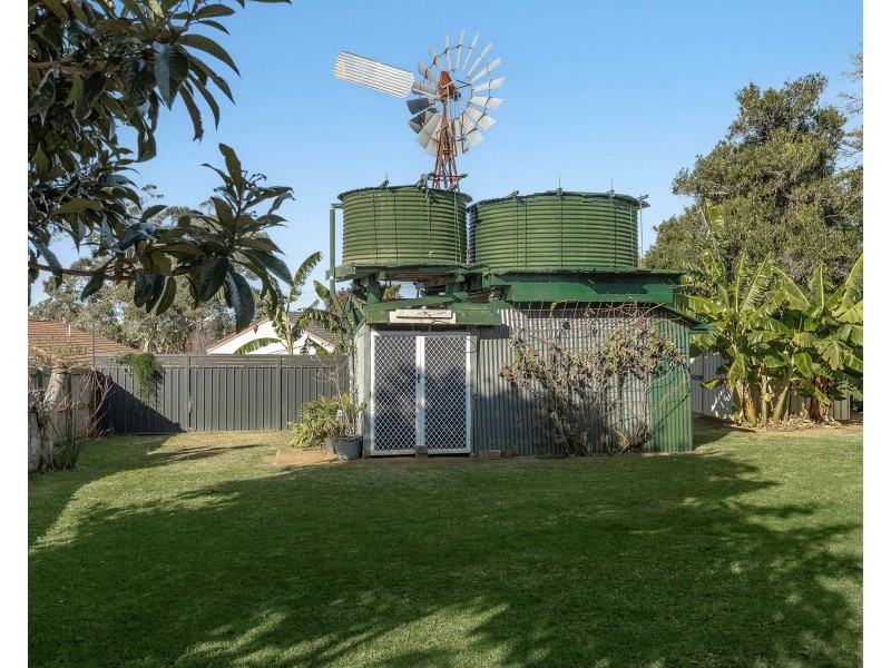 280 West Street, Kearneys Spring QLD 4350