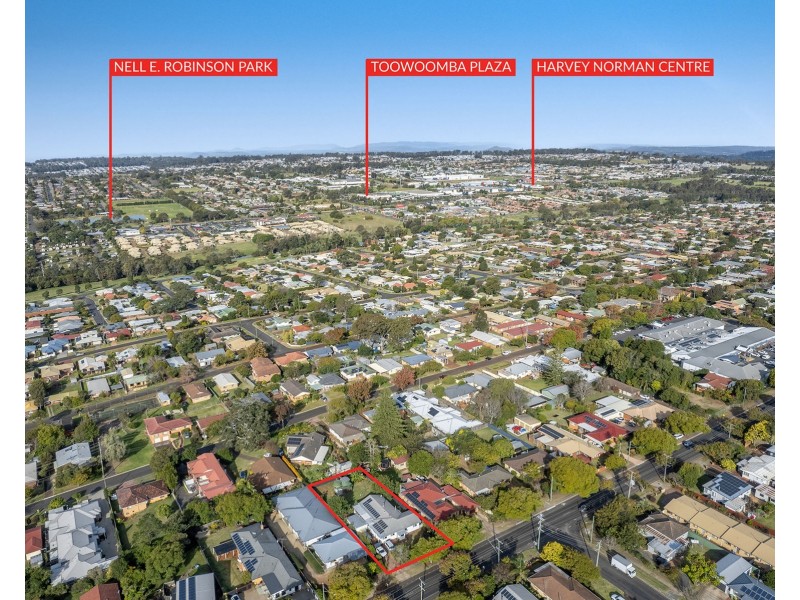280 West Street, Kearneys Spring QLD 4350