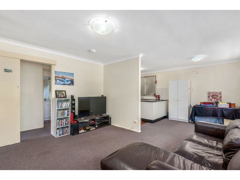 18 Railway Street, Cambooya QLD 4358