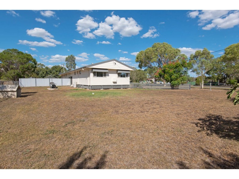 18 Railway Street, Cambooya QLD 4358