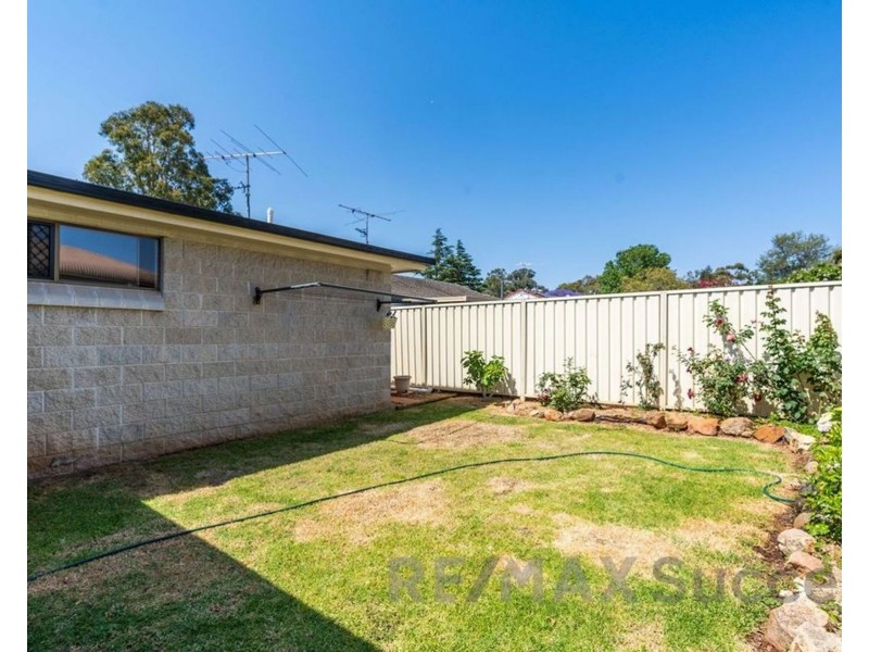 1 Collard Court, Darling Heights QLD 4350