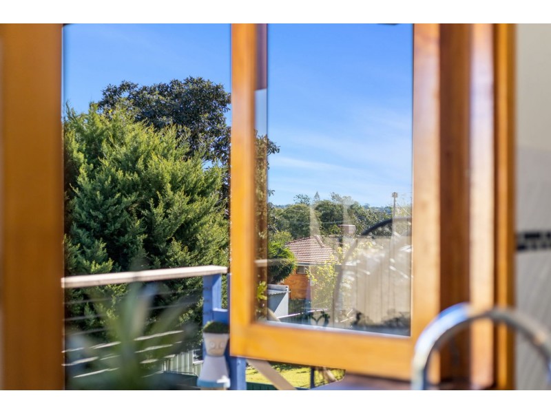 15 Loudon Street, South Toowoomba QLD 4350