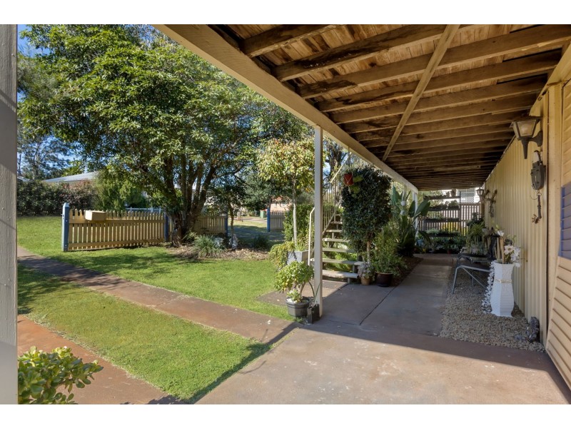 15 Loudon Street, South Toowoomba QLD 4350