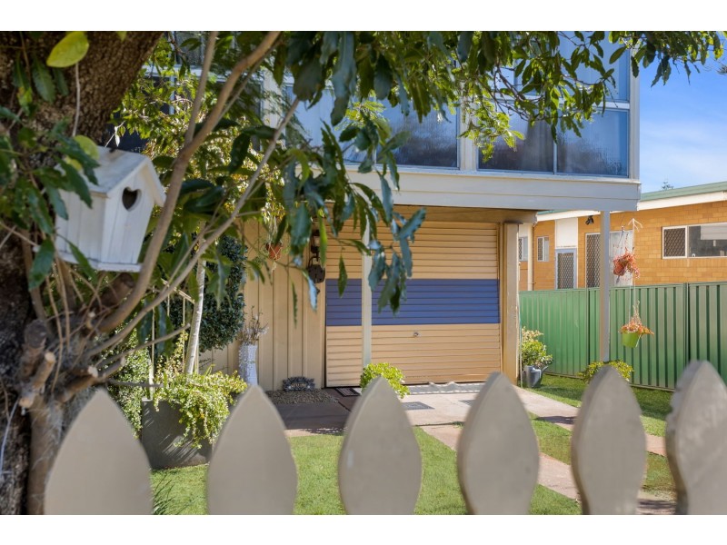 15 Loudon Street, South Toowoomba QLD 4350