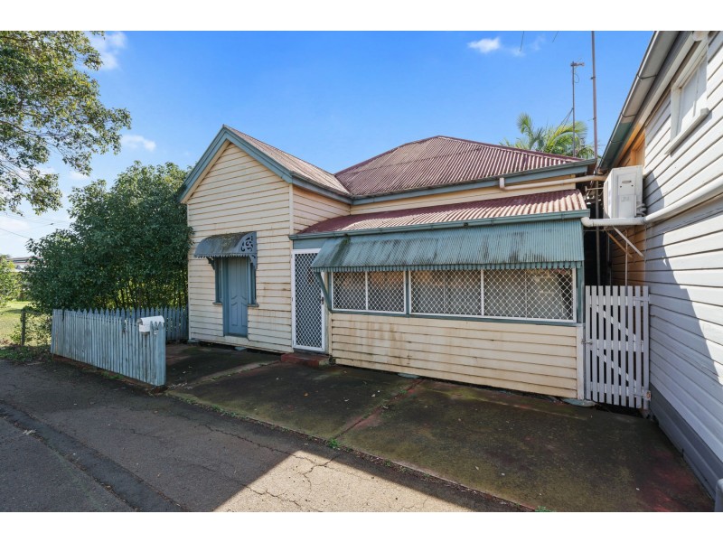 241-249 Bridge Street, Newtown QLD 4350