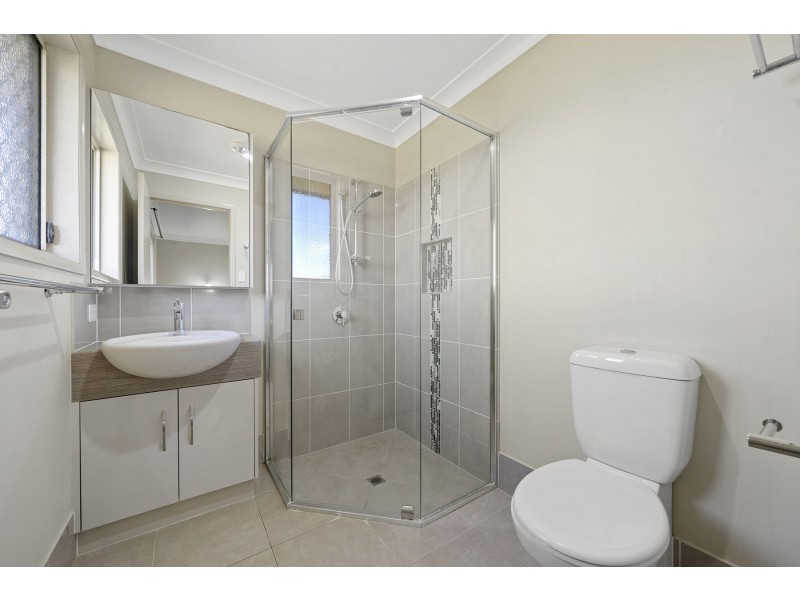 6 Massey Street, Kingsthorpe QLD 4400