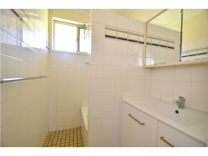 1/41 Hursley Road, Newtown QLD 4350