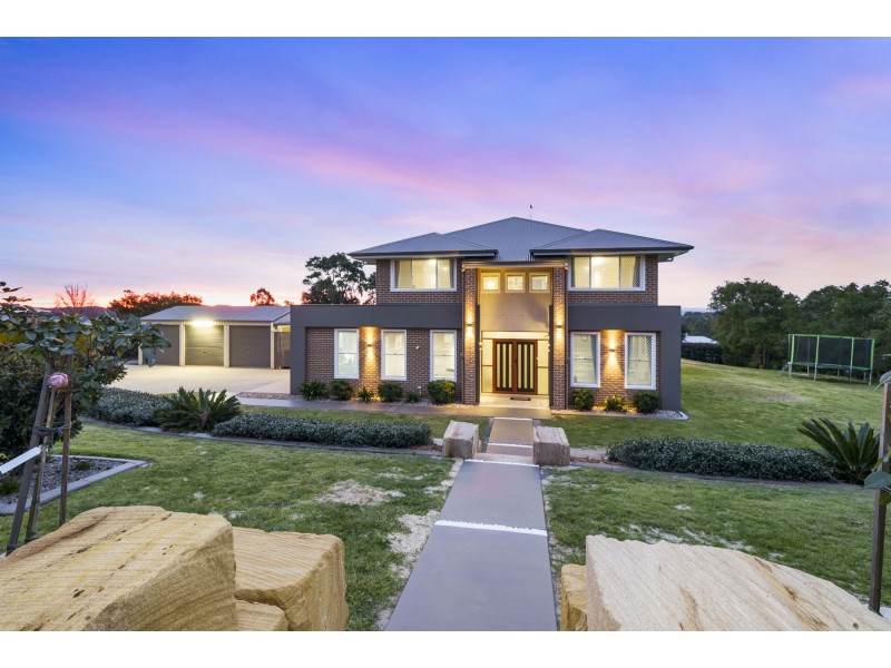 6 Mountview Court, Highfields QLD 4352