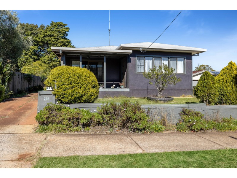 232 South Street, South Toowoomba QLD 4350