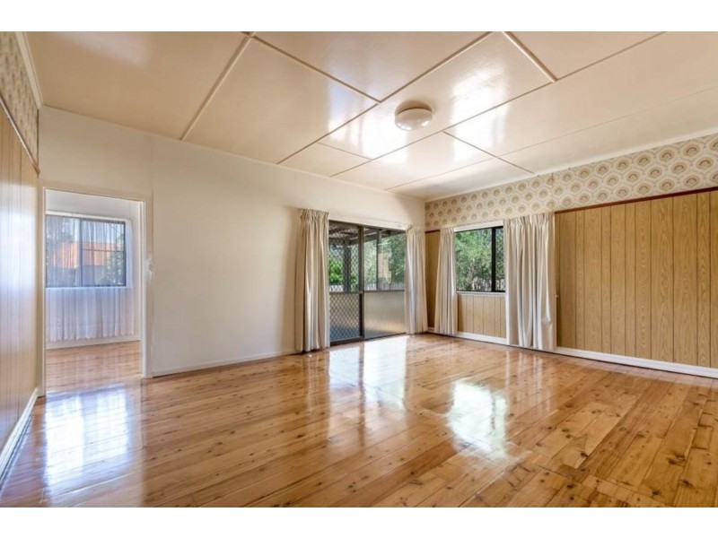 232 South Street, South Toowoomba QLD 4350