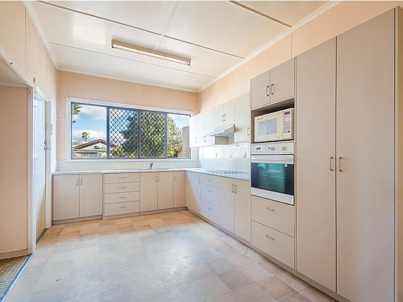 232 South Street, South Toowoomba QLD 4350