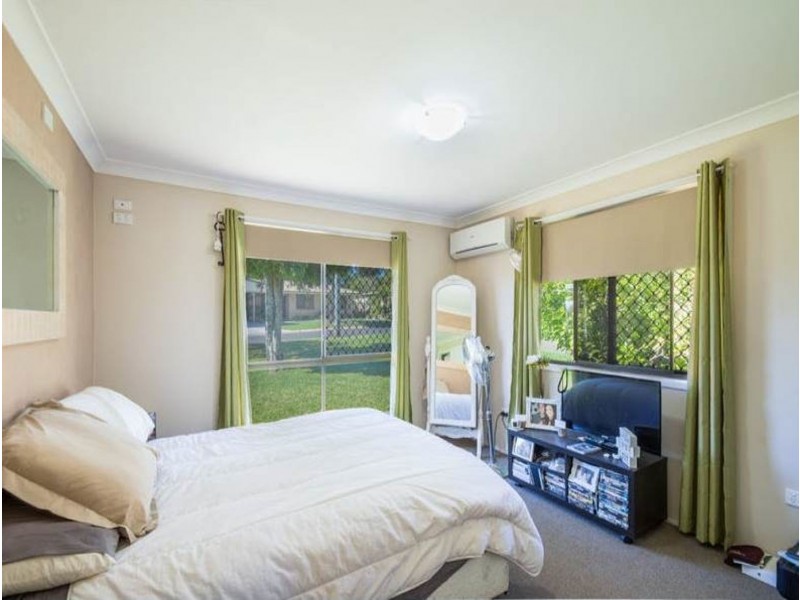 20 Hinkler Crescent, Wilsonton QLD 4350