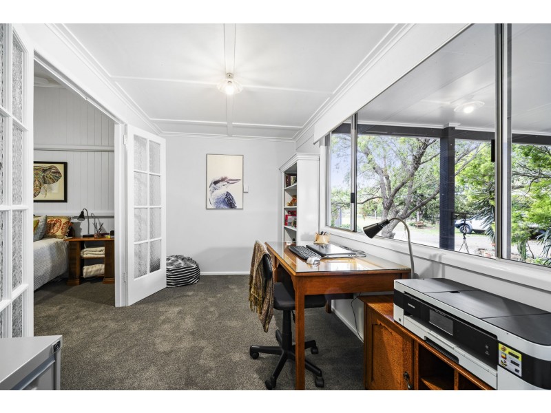 14 Academy Court, Glenvale QLD 4350