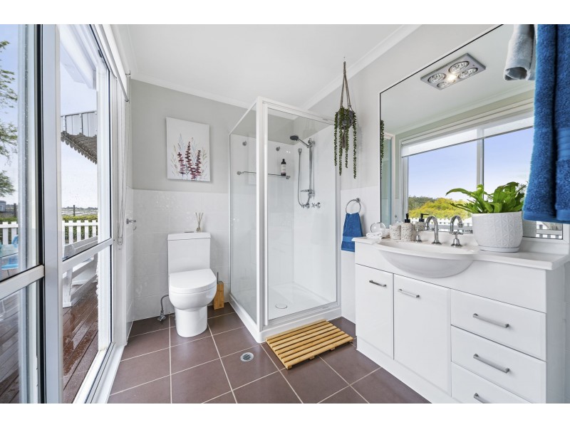 14 Academy Court, Glenvale QLD 4350
