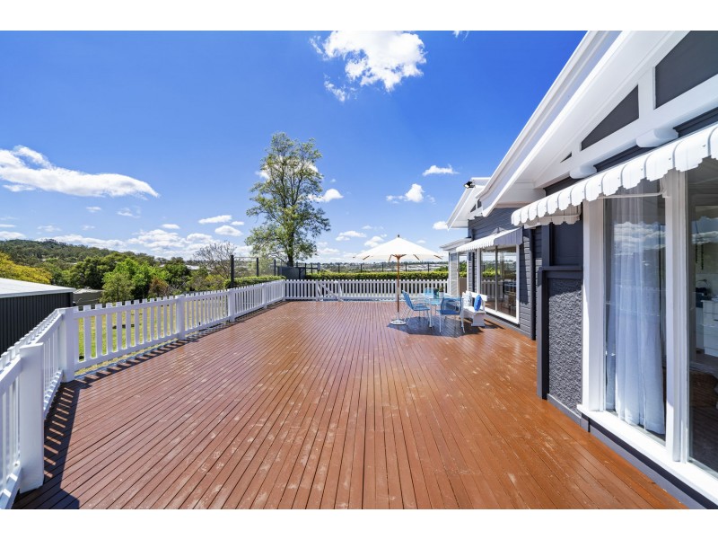 14 Academy Court, Glenvale QLD 4350