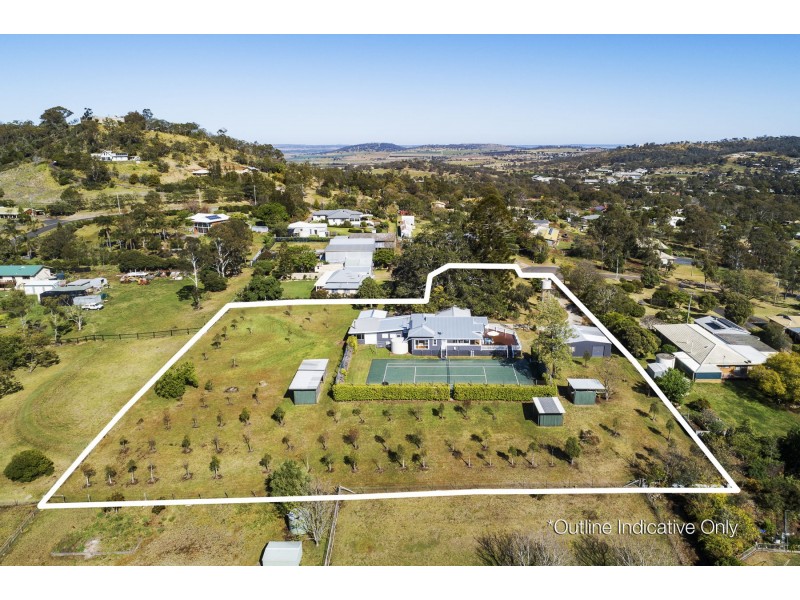 14 Academy Court, Glenvale QLD 4350