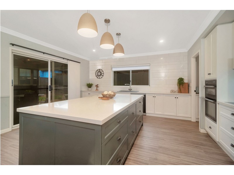 15 McBurnie Avenue, Highfields QLD 4352